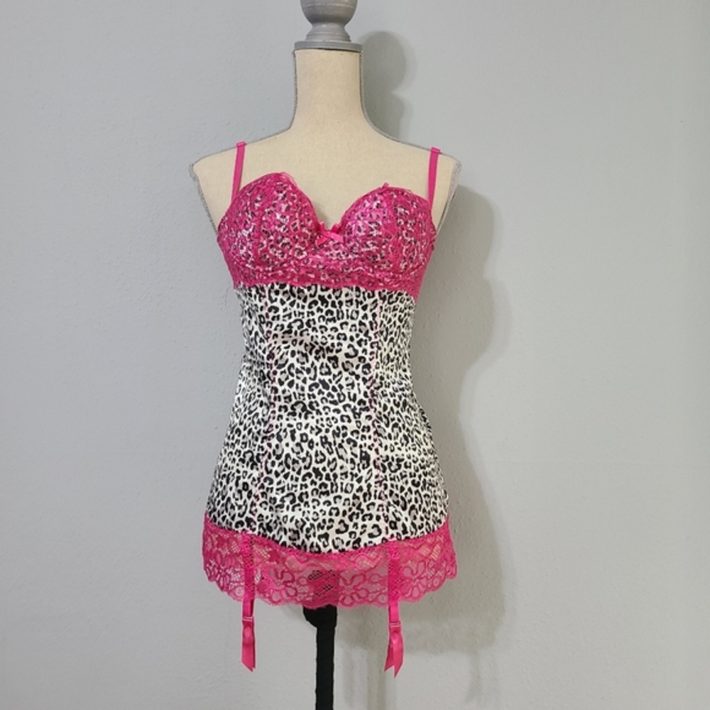 Frederick's of Hollywood Animal Print Lace Padded Teddy‎